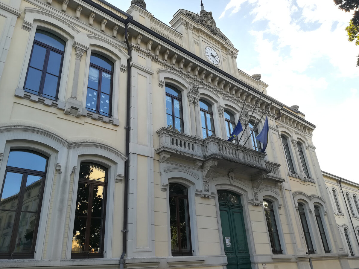  улицa Данте Алигьери