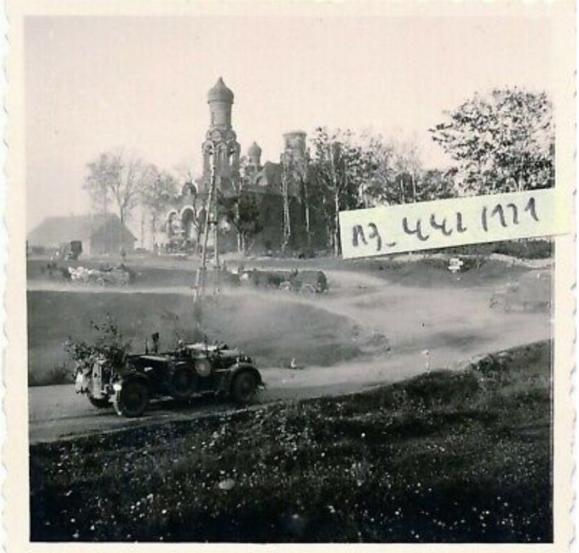 Церковь в селе Михайлов Погост