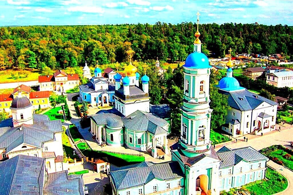 Оптина пустынь. Фото из свободного доступа