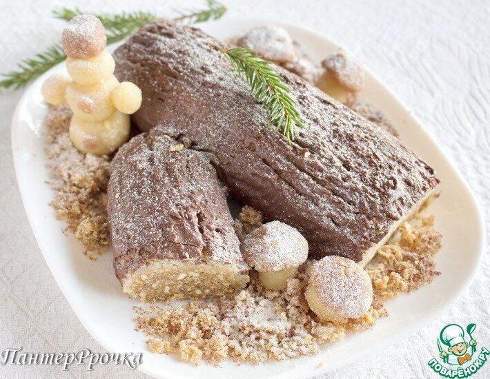 Очень вкусный, абсолютно не трудоемкий, но эффектный в подаче десерт! Шоколадная колбаса с легкой алкогольной ноткой, покрытая нежной марципановой массой и горьким шоколадом не оставит никого равнодушным. Всем сказочного Нового года и Рождества!