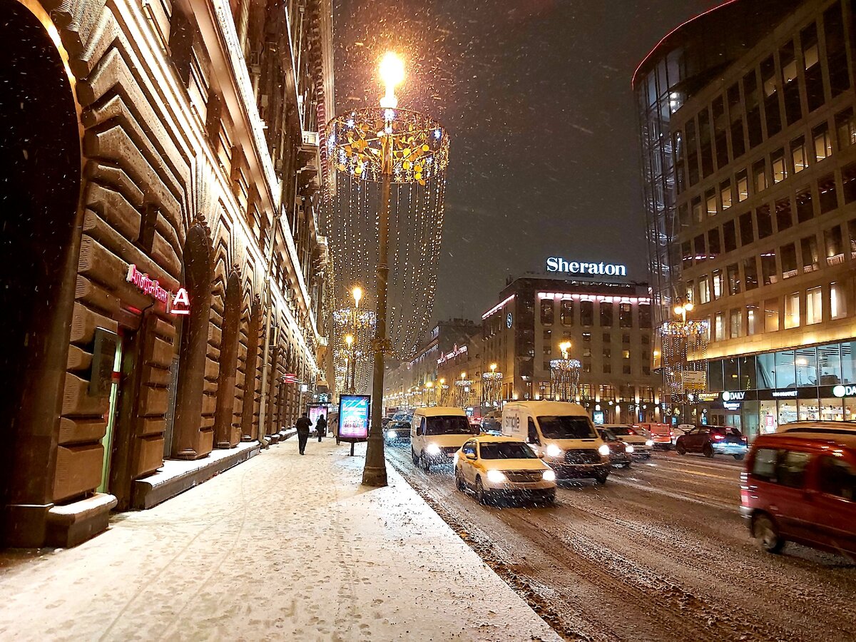 Улица Тверская в начале зимы, фото автора