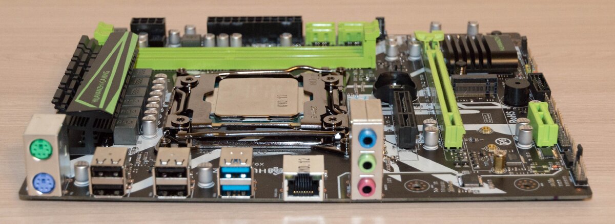 Qiyida x99 e5 a99. HUANANZHI x99 8m f x99. X79 v3 0.03 lga1356. Материнская плата qiyida e5-v3. Huanan x99 qd4.