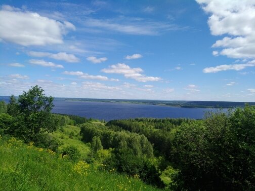 Где-то на Волге. На даче у родителей