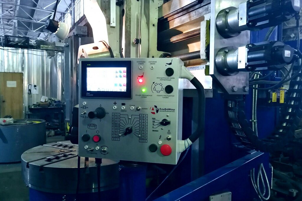 Пульт  токарно-карусельного станка 1516Ф2 с СИПУ Альфа+