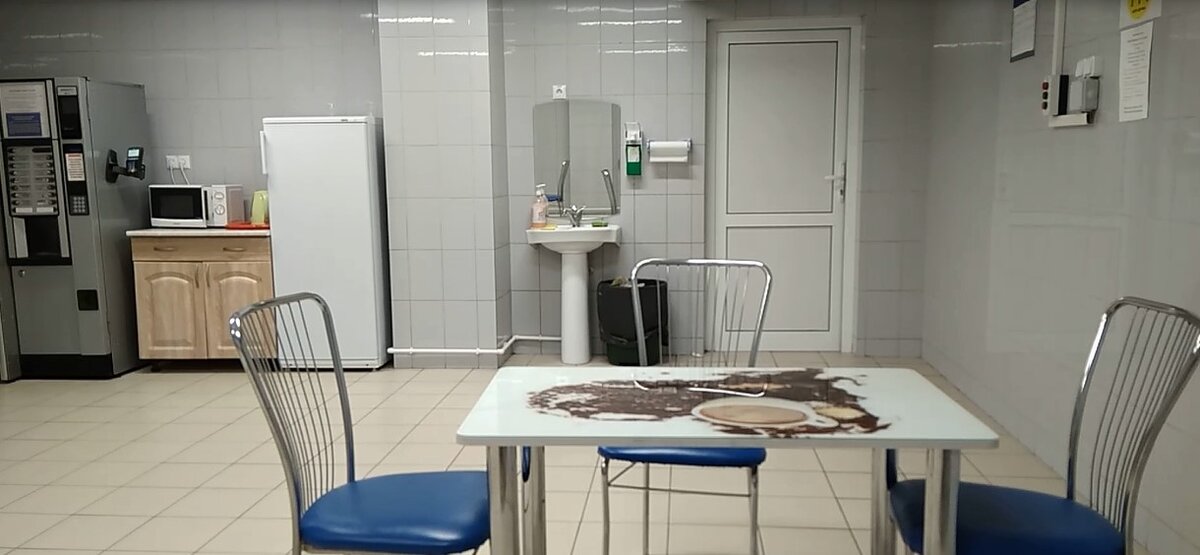 наша комната для приема пищи на работе 