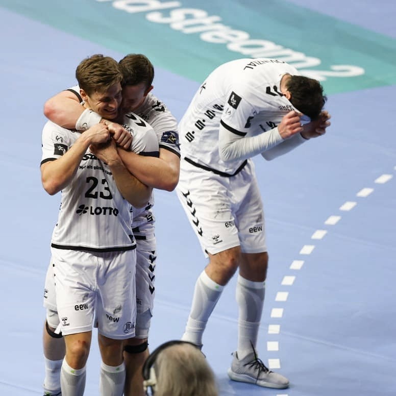 «Киль» 33:28 «Барселона»