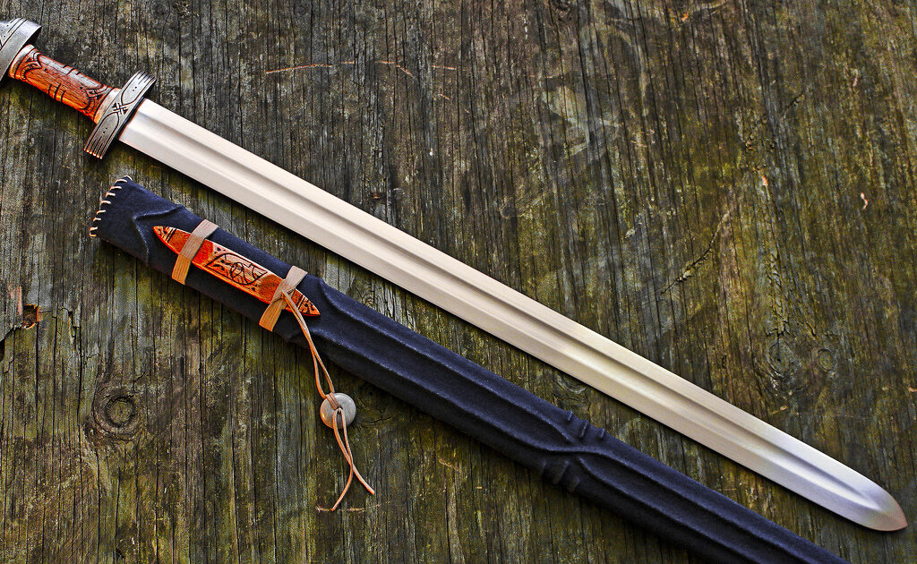 меч с долом