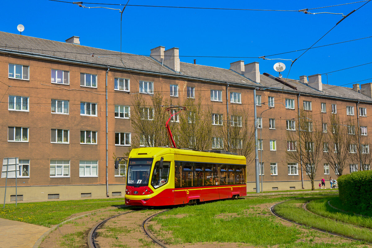 Вагон 71-911 "City Star" в Даугавпилсе, фото с сайта СТТС, автор Кристиан Грамбергс 