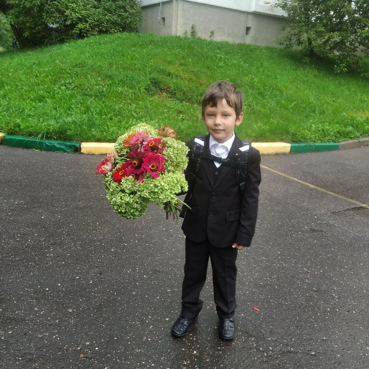 Сын сегодня пошел в 1 класс 
