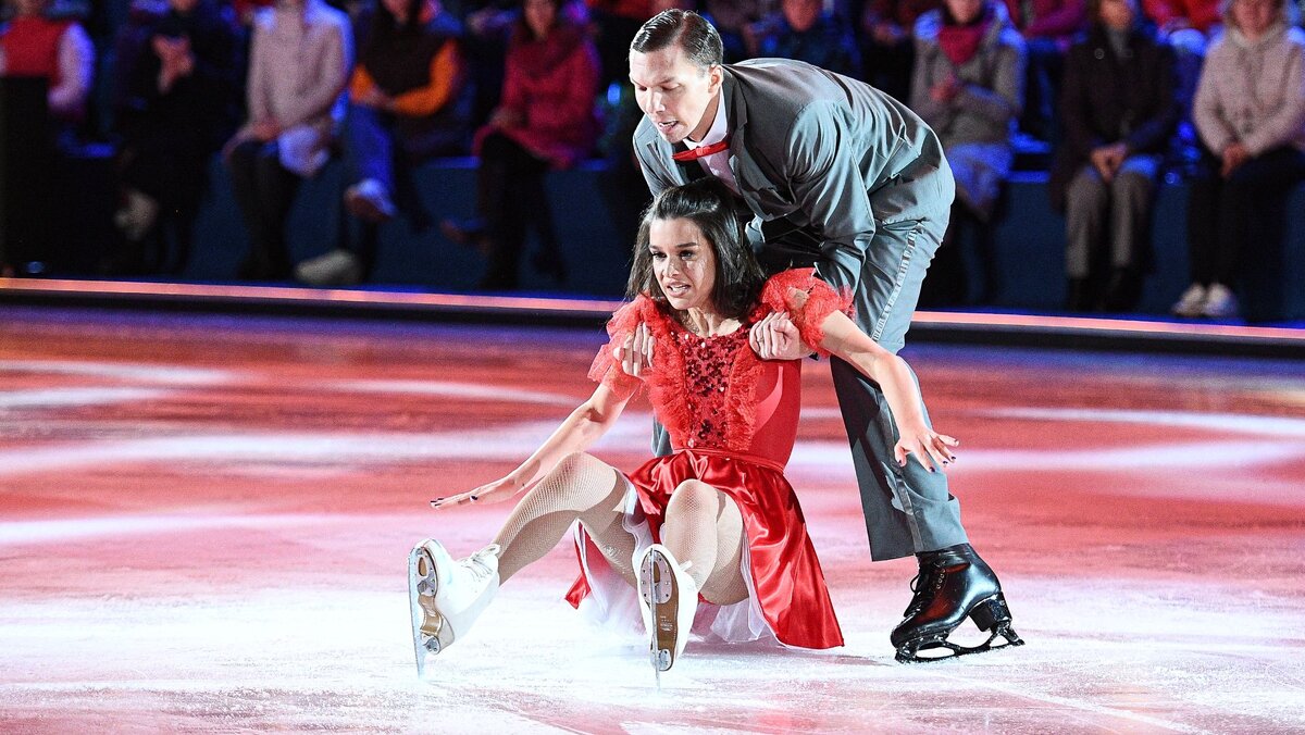 Медведь на льду: номер Ксении и Дмитрия был очень лёгким и юморным. 