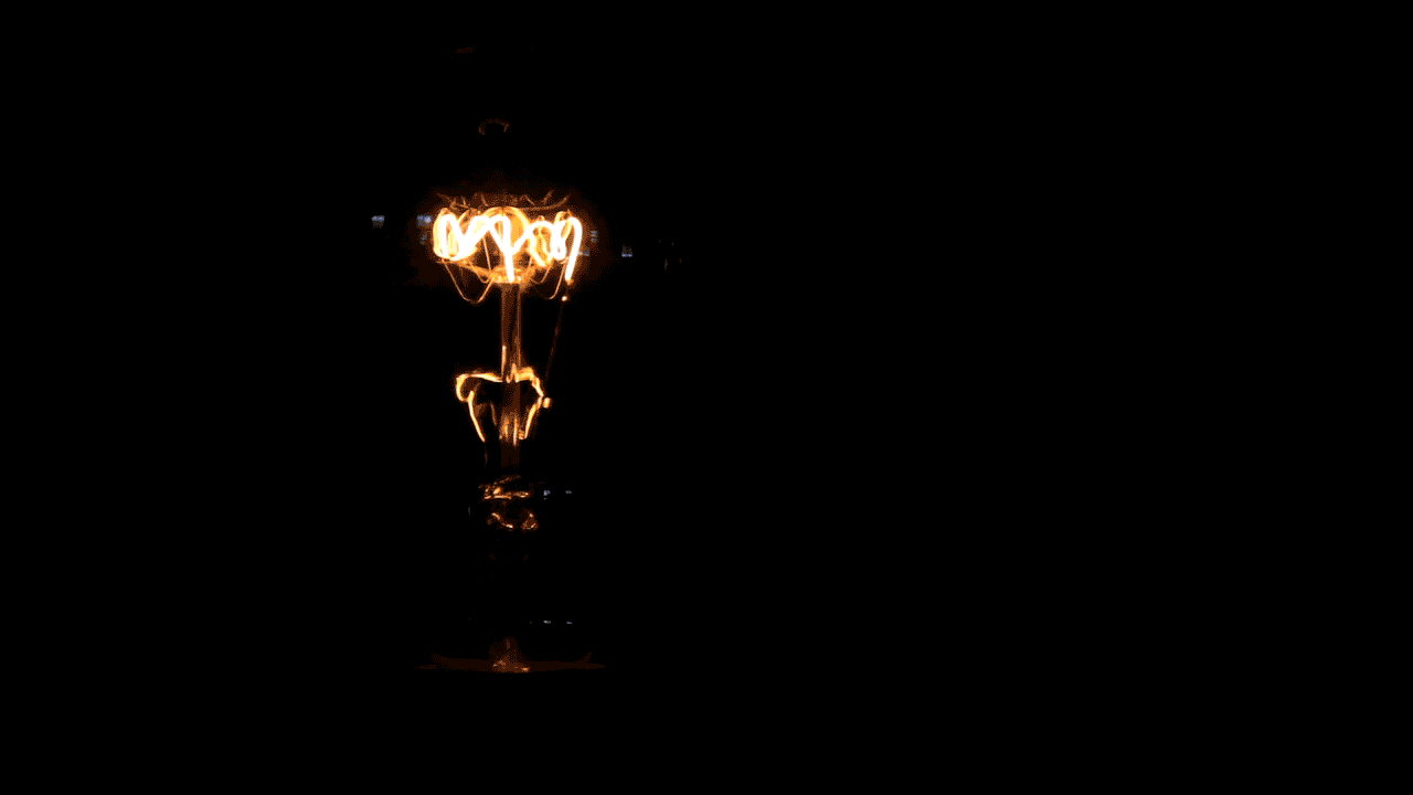 Выключенный свет моргает. Мигающая лампочка. Мигающая лампочка gif. Лампа в темноте. Лампы накаливания анимация.