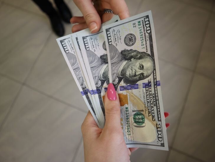 не давайте деньги в долг по вечерам