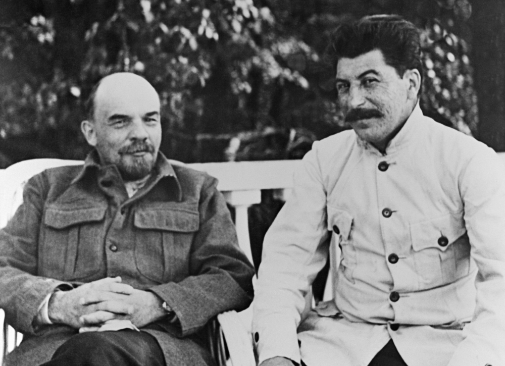 Как познакомились Ленин и Сталин?3
