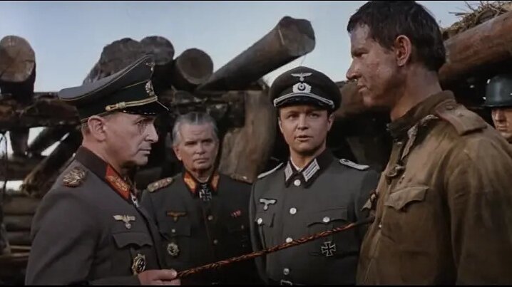 Максимов на допросе. 