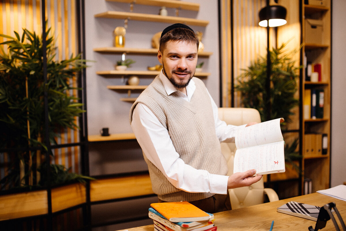 На фото: Исраэль Суворов, основатель медиагруппы "Хакнем"