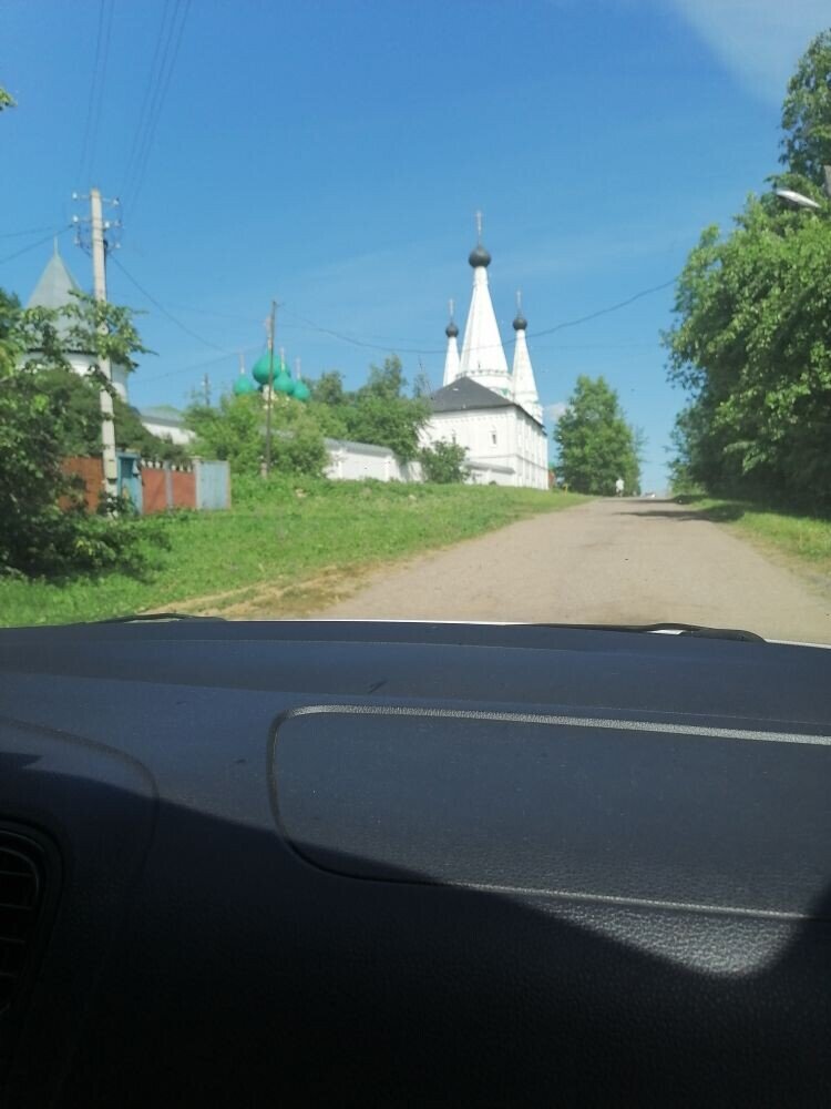 Алексеевский монастырь