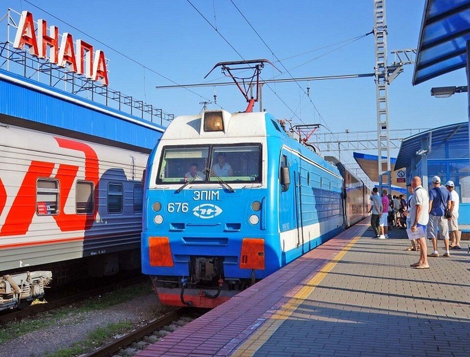    Приезжать на ПМЖ стали реже Максим ПЕСКОВ