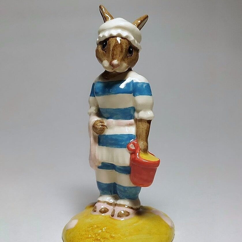 Royal Doulton "Bunnykins".  . , 1972-2005 . ,  .  9-10 . https://ru.bidspirit.com/