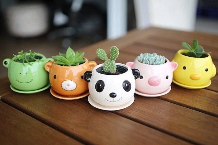 
Прекрасный вариант создания такого милого мини-сада дома, что однозначно понравится.