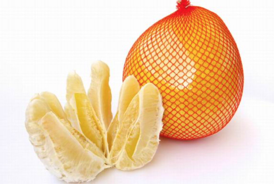 Помело какой вкус. Помело фрукт. Помело фрукт цитрусовые. Thongdi помело. Помело фрукт желтый.