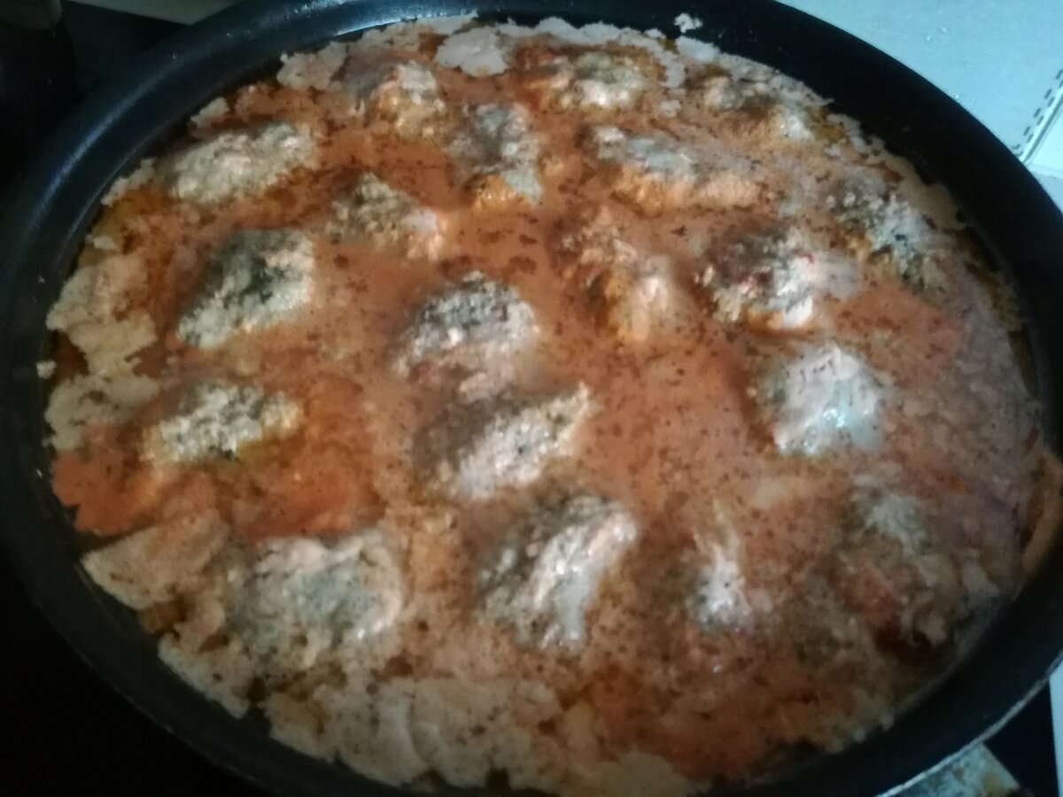 Наверное все любят тефтельки, да в томатном соусе. А как их вкусно приготовить, я сейчас вас научу.