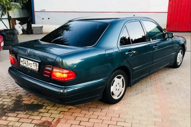 Mercedes-Benz E-класс за 145 000 рублей