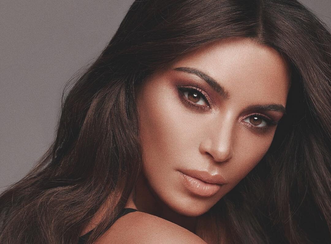 https://www.instagram.com/p/Bg9OnQKlF7d/?taken-by=kimkardashian