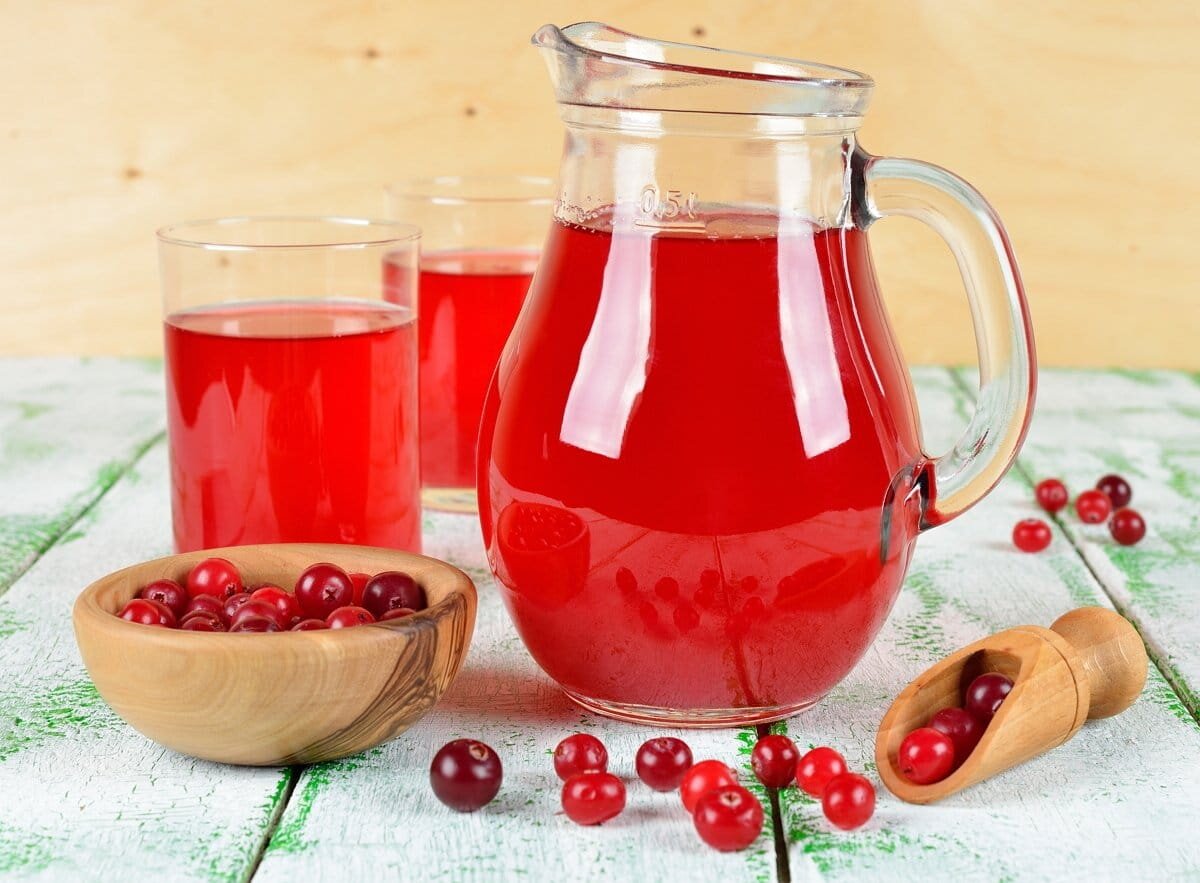 Клюква очень полезна при цистите