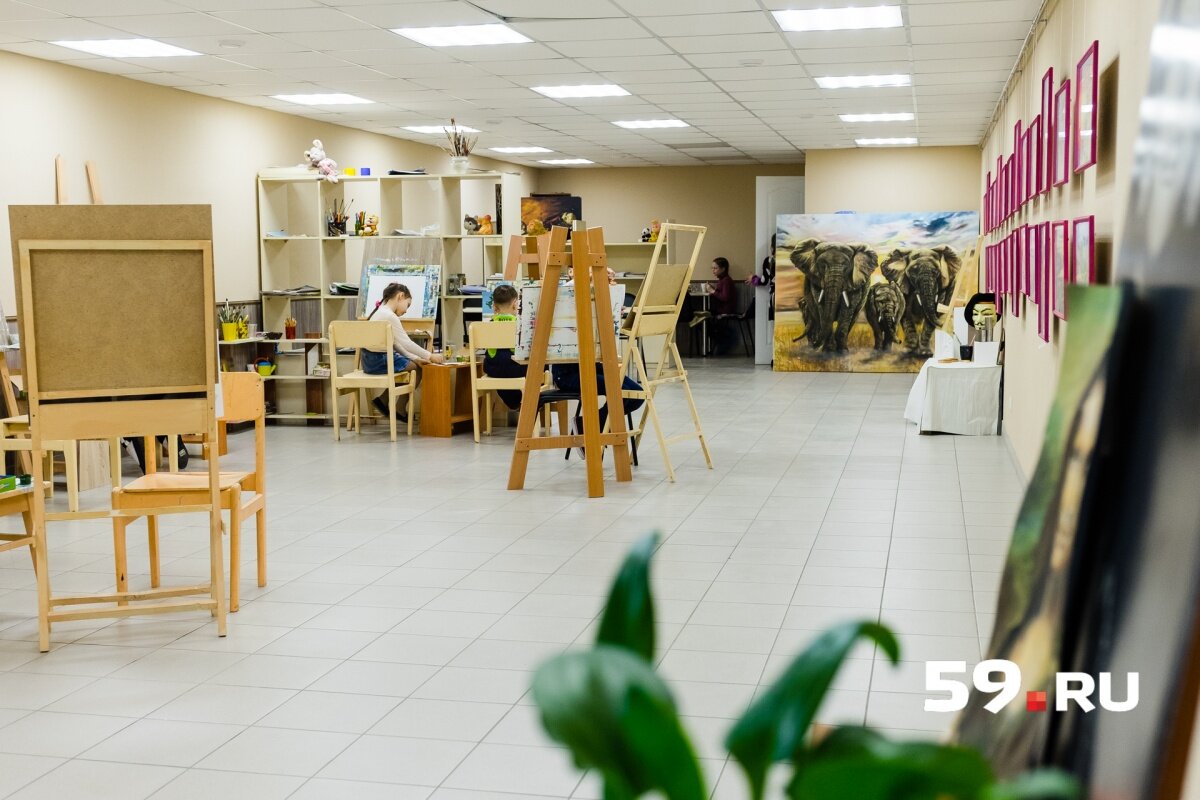 Студия, в которой работают Илья и его семья