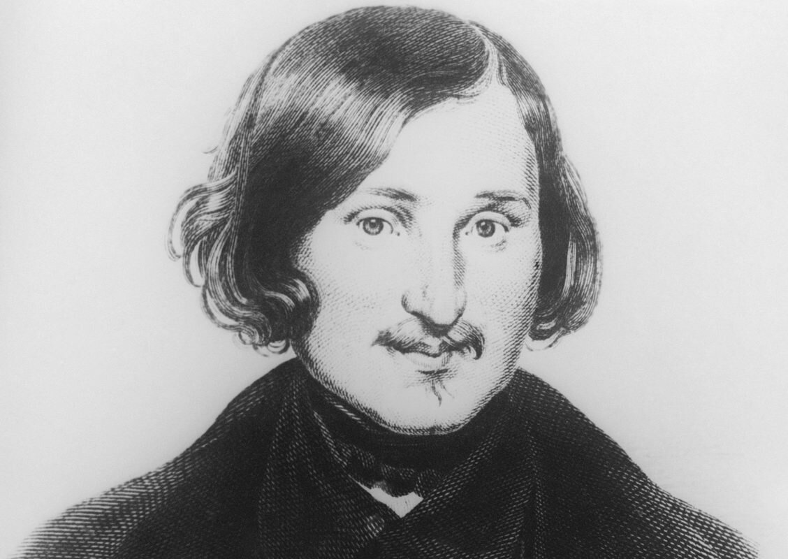 Тайны начинаются уже с его рождения. Так точная дата рождения Н.В. Гоголя неизвестна. Это либо 20 марта, либо 1 апреля 1821 года. На литературное творчество писателя оказали влияние его родители. Отец увлекался писательством, у него был свой местный театр и он сочинял пьесы на основе украинских сказаний и баллад. Мать была достаточно суеверной женщиной. У нее в запасе всегда были мистические истории и поверья. Очень часто она рассказывала своим детям истории о Страшном Суде. У самого Николая Васильевича, как известно, наблюдалось такое заболевание как депрессивный психоз и страх ранней смерти. Все эти факты и сыграли немаловажную роль на его творческом таланте и направлении жанра. Возможно, поэтому герои его произведений связаны с мистикой и необъяснимыми явлениями. Например, "Вечера на хуторе близ Диканьки", "Вий", "Невский проспект", "Шинель", "Портрет", "Мертвые души" и т.д. Сам Николай Васильевич очень боялся умереть во время летаргического сна и просил похоронить его только после появления трупных пятен. Говорят, что произошло то, чего он и боялся, он проснулся в гробу, очнувшись ото сна. Когда происходило перезахоронение, присутствующие заметили, что голова писателя повернута на бок. 