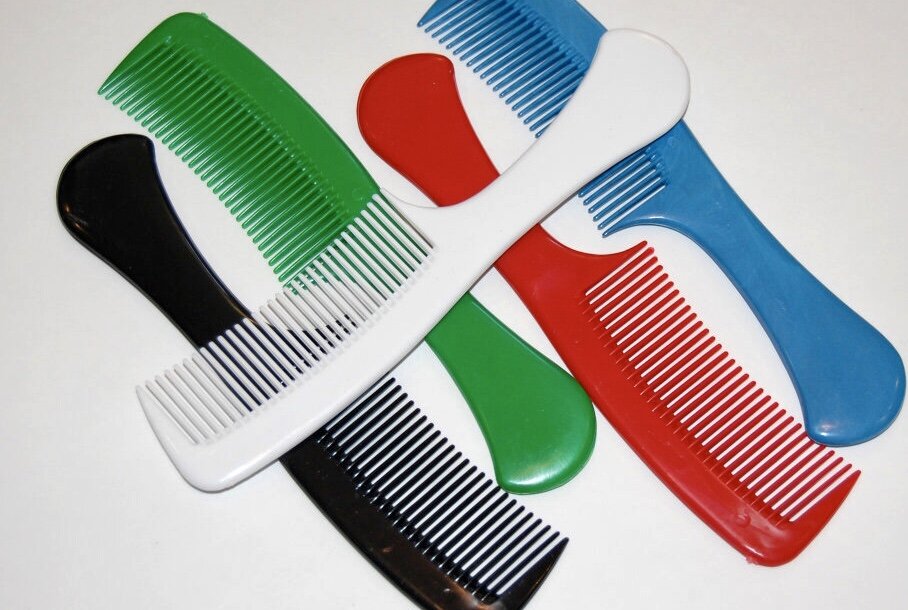 Даже из сумки стыдно на людях достать.