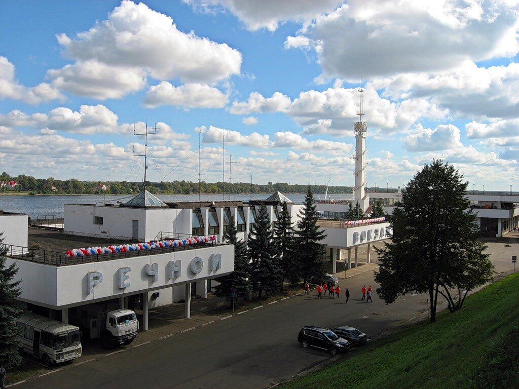 Речной вокзал в ярославле