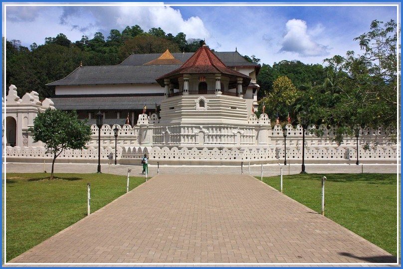 Храм зуба будды центральная провинция канди фото