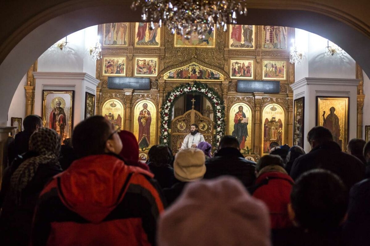 Храм Крестовоздвиженский в Лесосибирске внутри