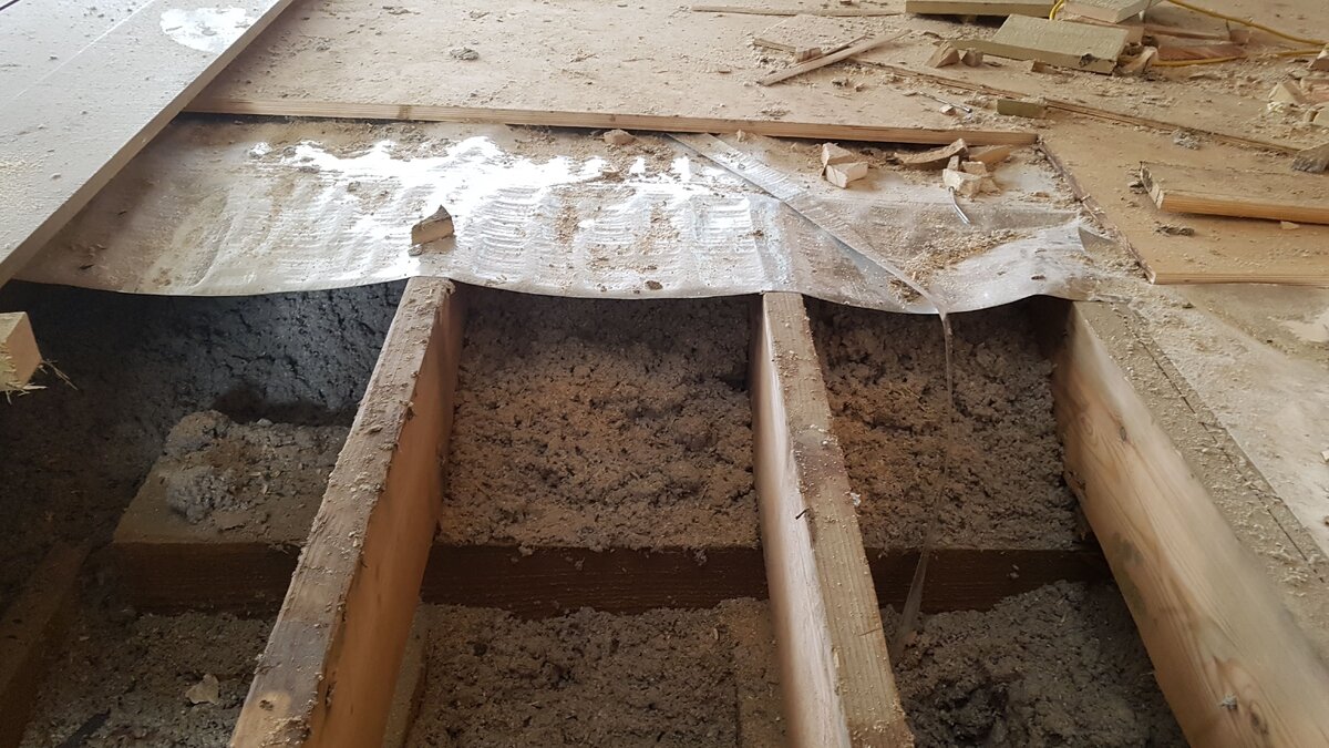 Так утепляют дом эковатой