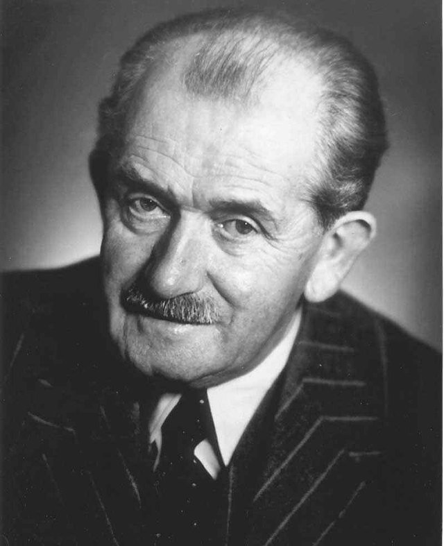 Первый автомобиль Фердинанда Порше | Воробей | Дзен