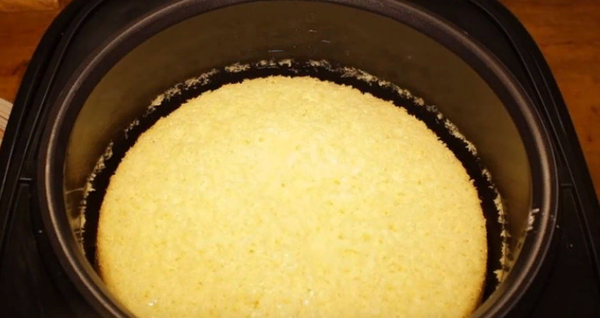 Быстрое пироженое в мультиварке ( Бисквит из 3-х ингредиентов)