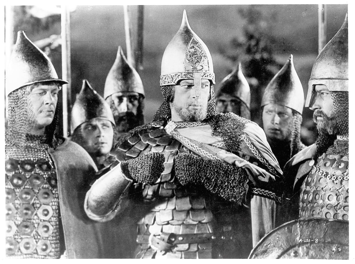 Ты Дмитро, выдуман сталинской пропагандой...  (к/ф "Александр Невский,1938")