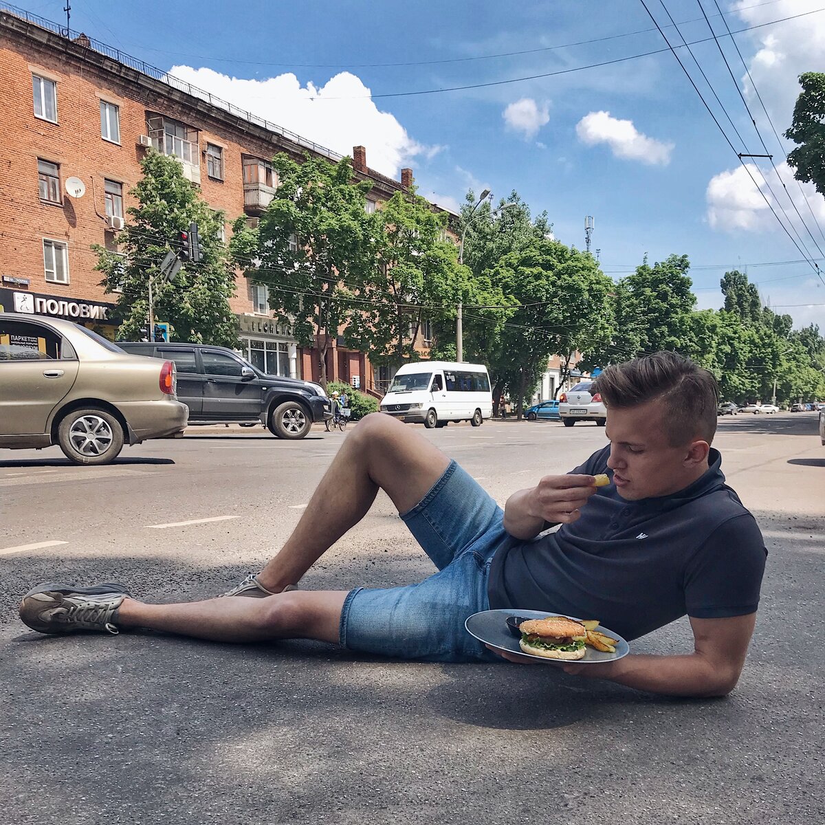 Взято из Instagram-аккаунта @maxwelhaus19.