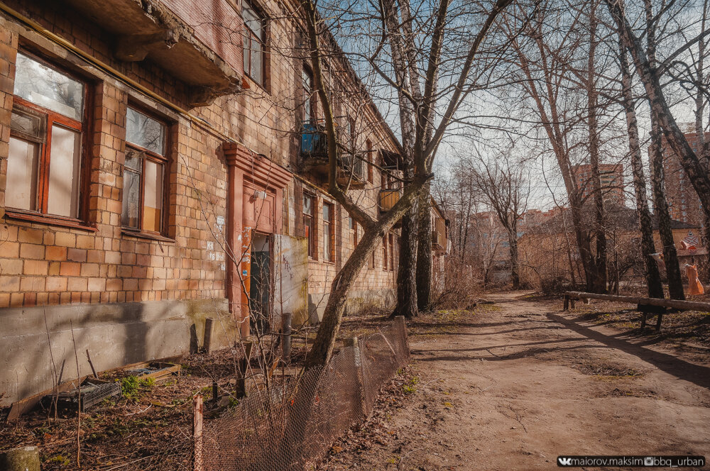 «За мкадом жизни нет» Настоящее «гетто» в девяти километрах от Москвы, где в жуткой нищете живут люди!