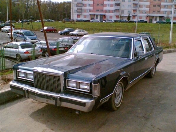 Lincoln Town Car