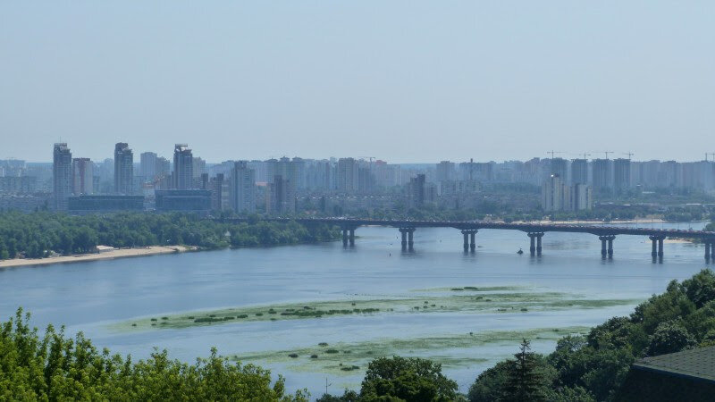 Левый берег Киева районы. Где левый берег. Правый берег Киева это где.