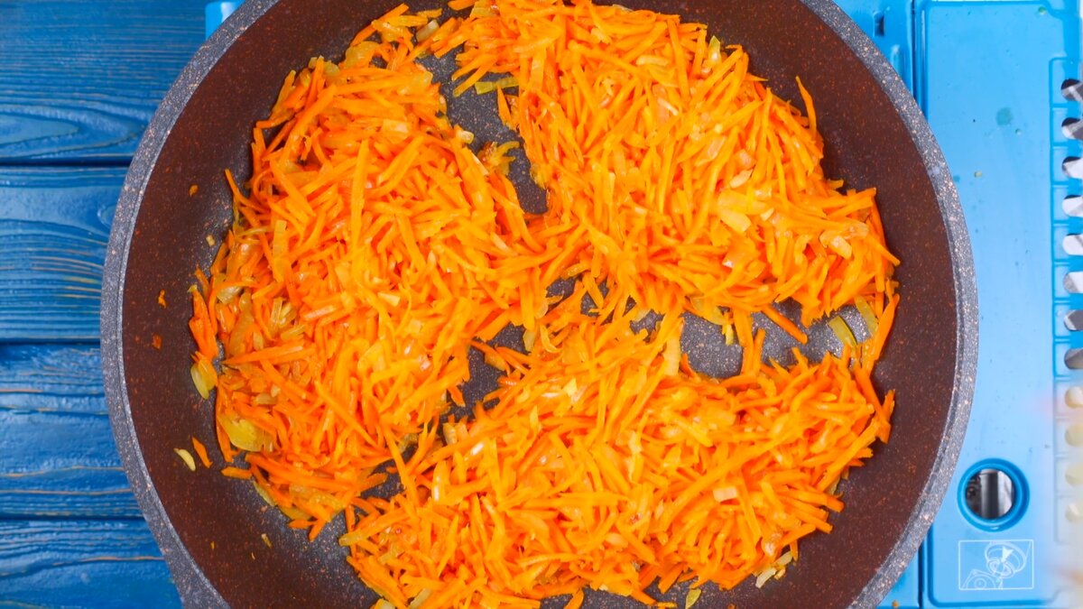 Одна для супа, одна для гарнира, третья для добавки по вкусу. 