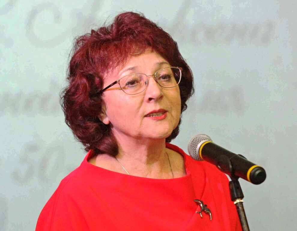 * Галина Даниловна Ширяева (род. в 1932 г). — советская писательница, автор произведений для Детей и юношества.