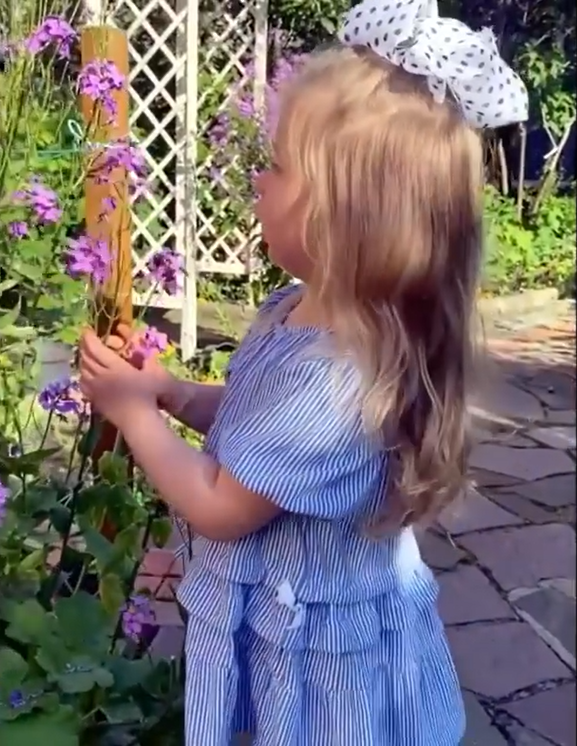 https://www.instagram.com/pelageya_insta/