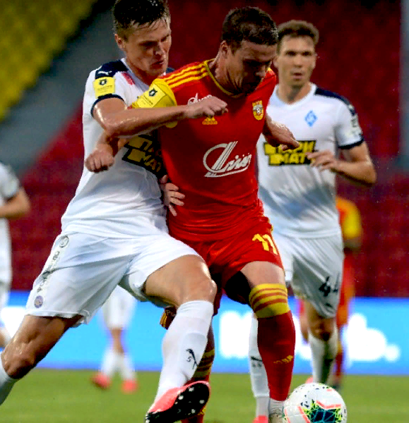 Тульский Арсенал в матче против Крыльев Советов