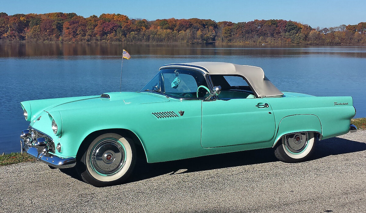 Ford-Thunderbird 1955 года.