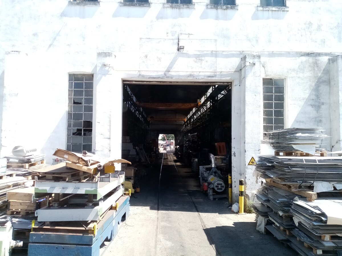 Тот самый цех, вид из кабины после заезда