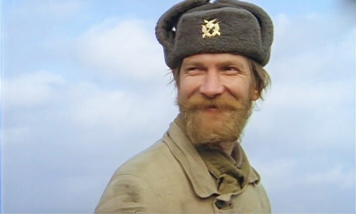 Виктор Бычков в фильме «Особенности национальной охоты». Кадр из фильма