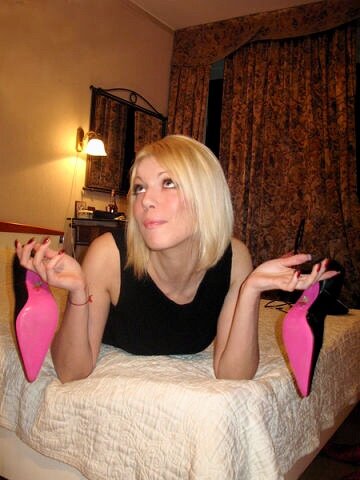 О чем , интересно , мечтают девушки?